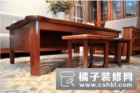 耐用与舒适的结合，华鹤雅典家系列实木布艺沙发