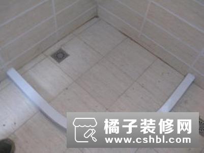 淋浴房要不要安装挡水条 装修网教你挡水条安装技术