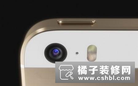 苹果正在优化OLED屏幕钻孔技术，将摄像头、扬声器放置在屏幕下方